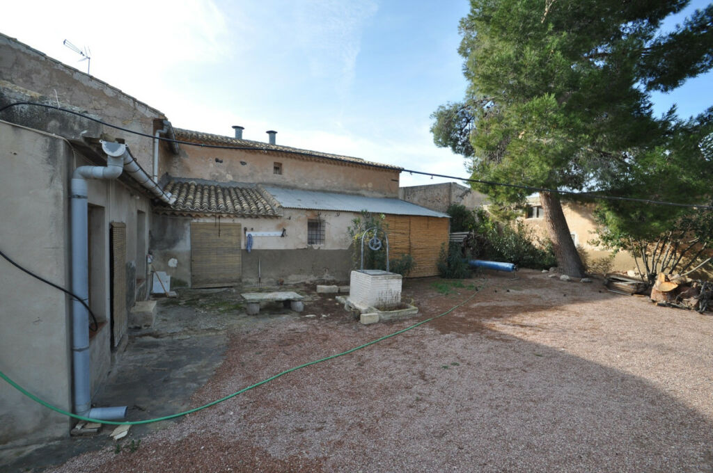 Townhouse Pinoso Alicante - image 13