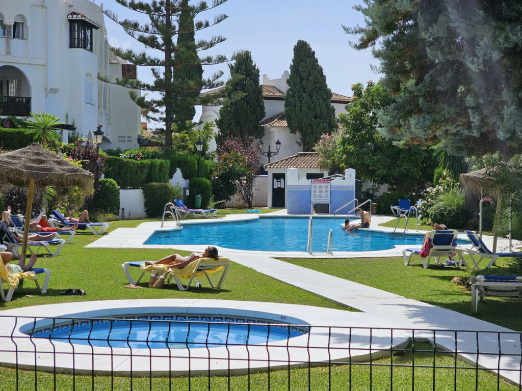 Ground Floor Apartment Calahonda Málaga - image 12