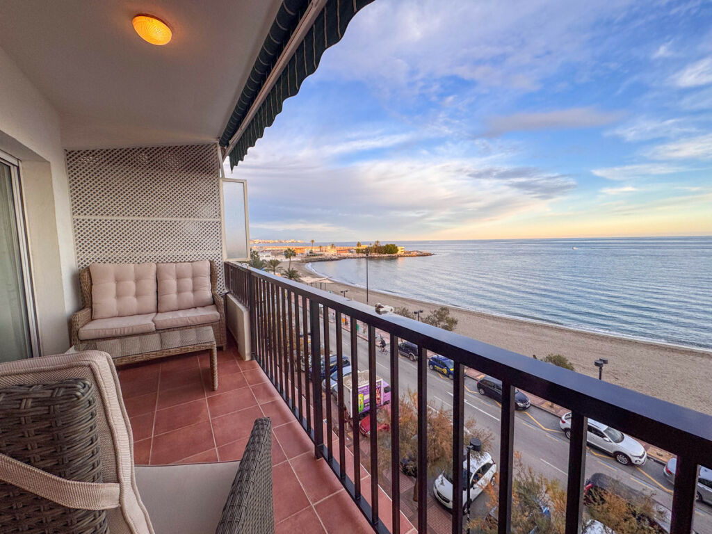 Middle Floor Apartment Fuengirola Málaga - image 13