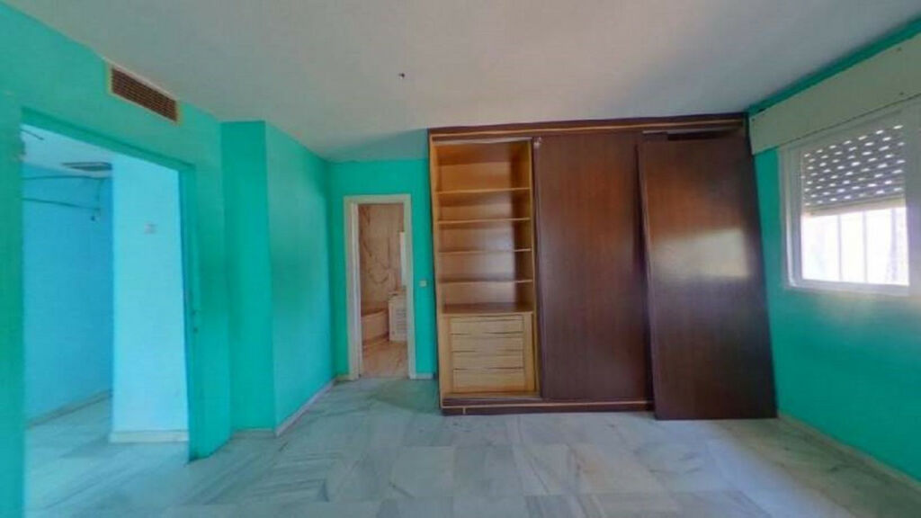 Detached Villa Marbella Málaga - image 11
