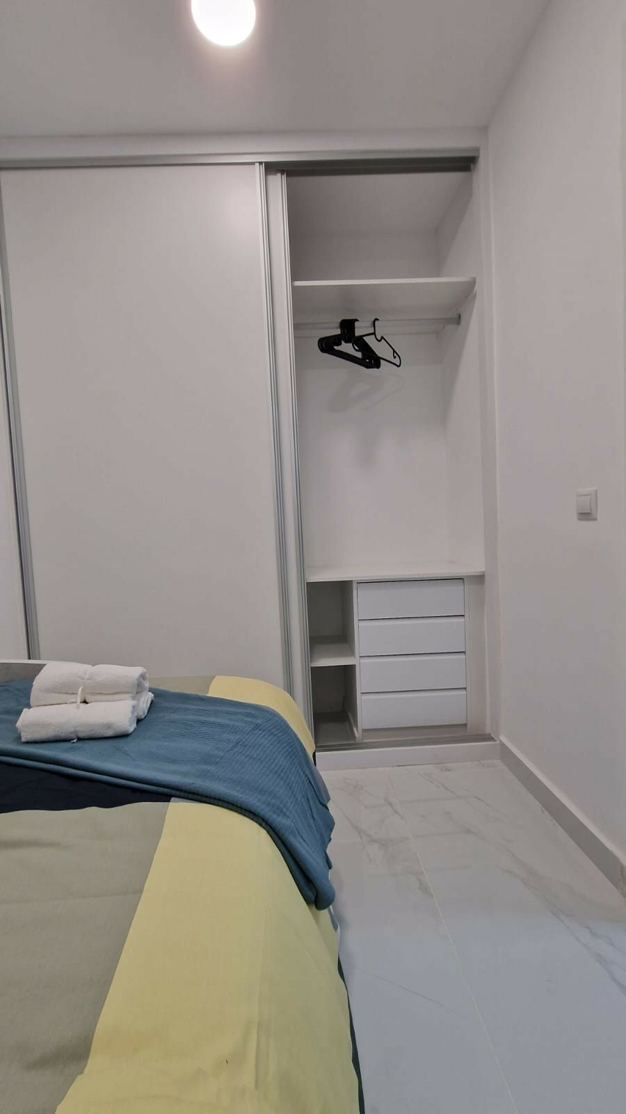 Middle Floor Apartment Fuengirola Málaga - image 13