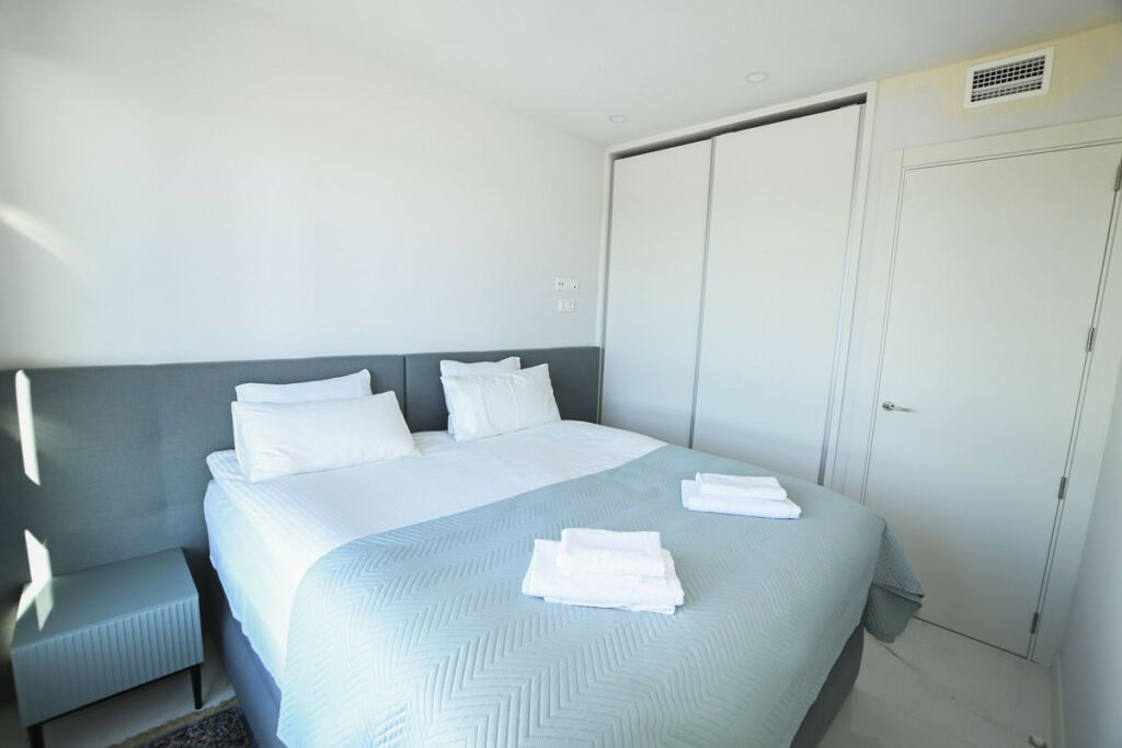 Middle Floor Apartment Benidorm Alicante - image 14