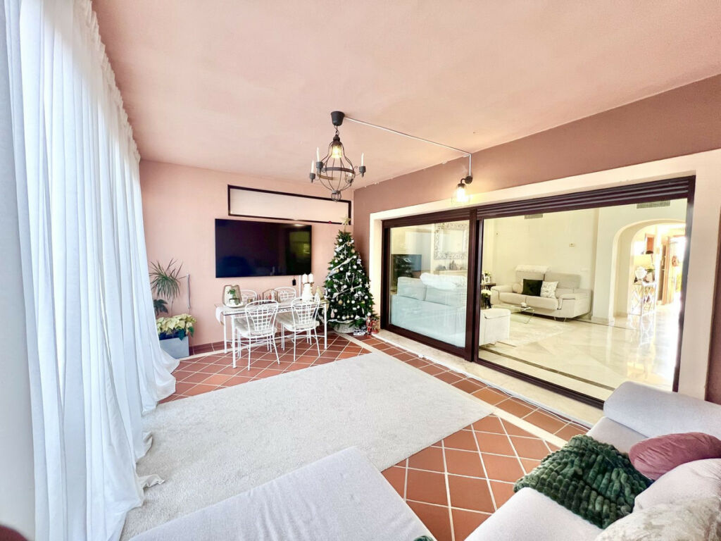 Townhouse Estepona Málaga - image 14