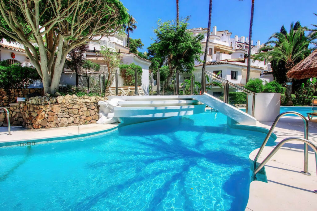 Penthouse Duplex Elviria Málaga - image 14