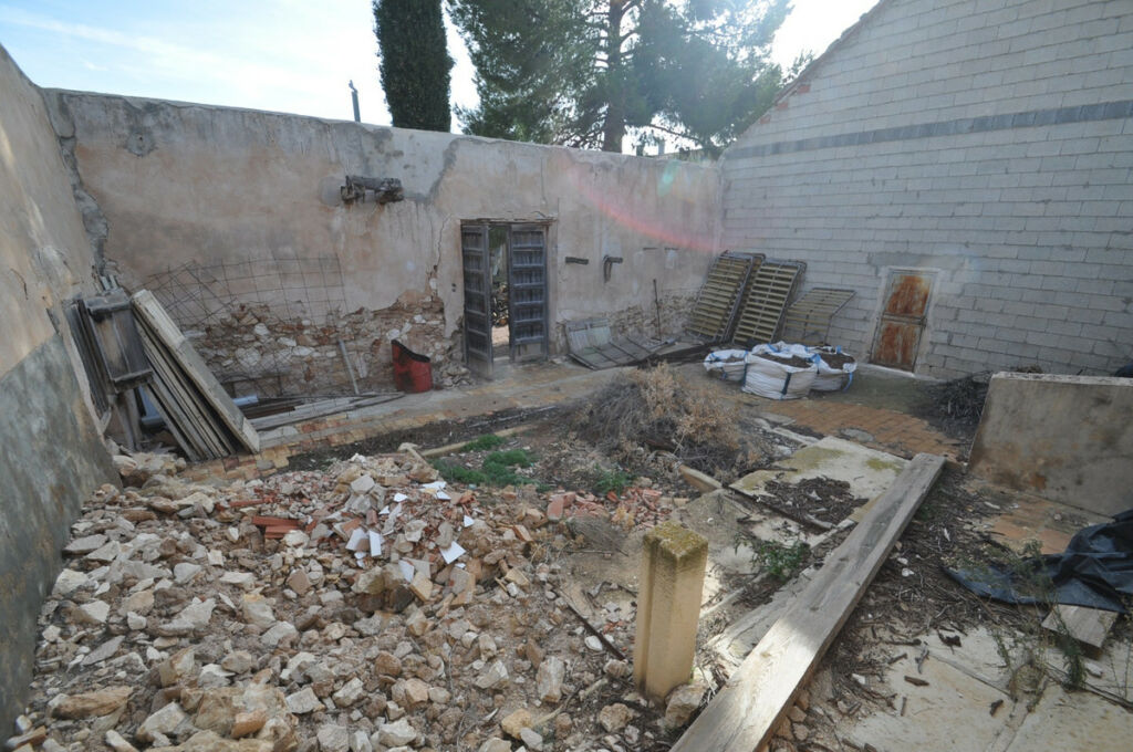 Townhouse Pinoso Alicante - image 15