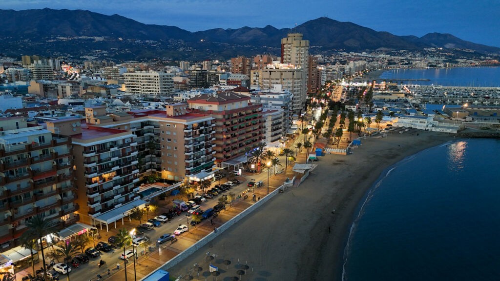 Middle Floor Apartment Fuengirola Málaga - image 15