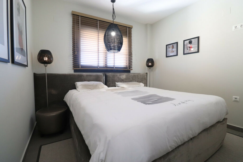 Middle Floor Apartment Guardamar del Segura Alicante - image 15