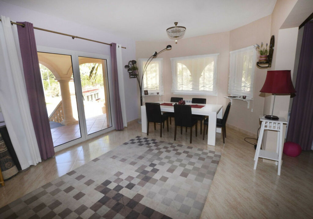 Detached Villa Calpe Alicante - image 15