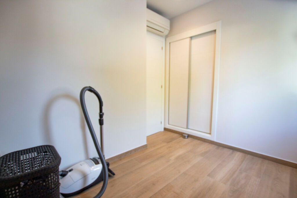 Detached Villa La Fustera Alicante - image 16