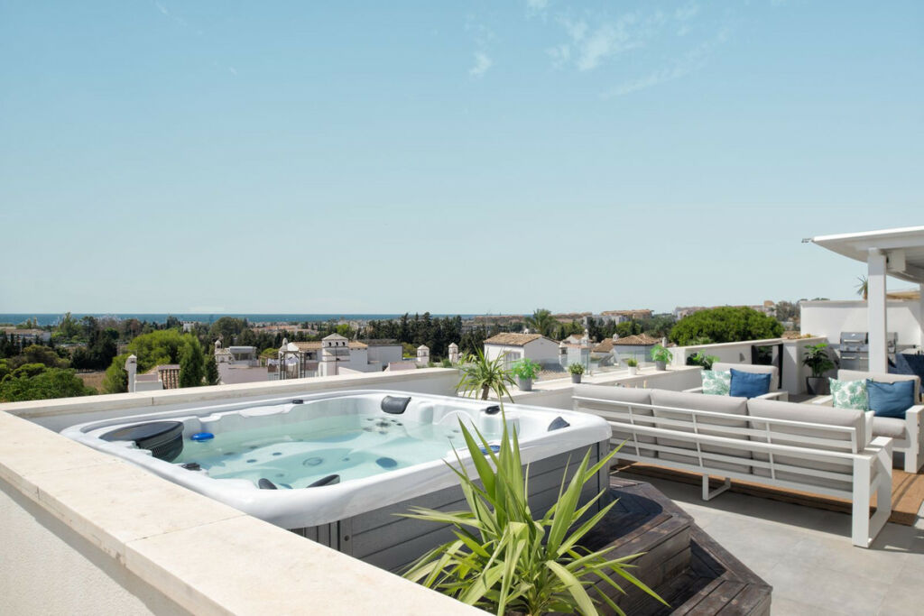 Penthouse Nueva Andalucía Málaga - image 16
