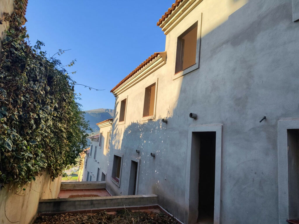 Semi-Detached House Alcaucín Málaga - image 16