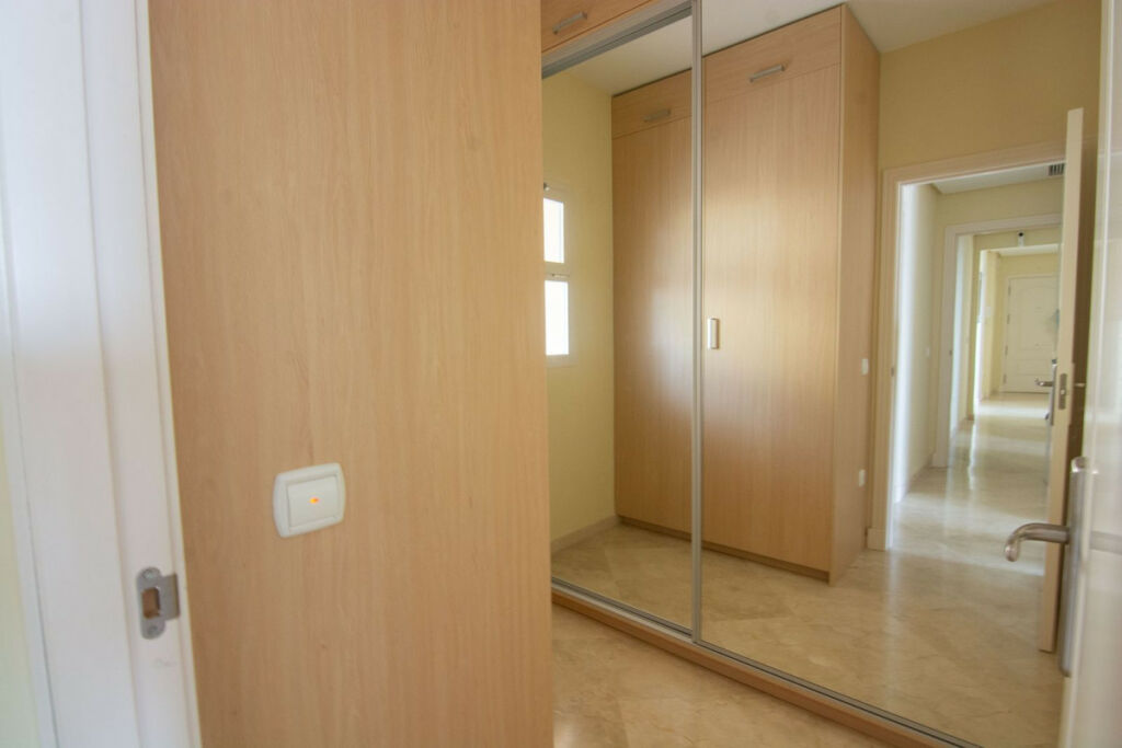 Middle Floor Apartment La Mairena Málaga - image 15