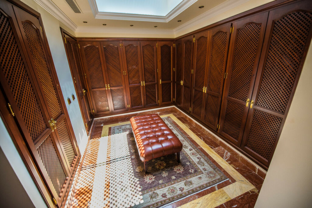 Detached Villa La Zagaleta Málaga - image 16
