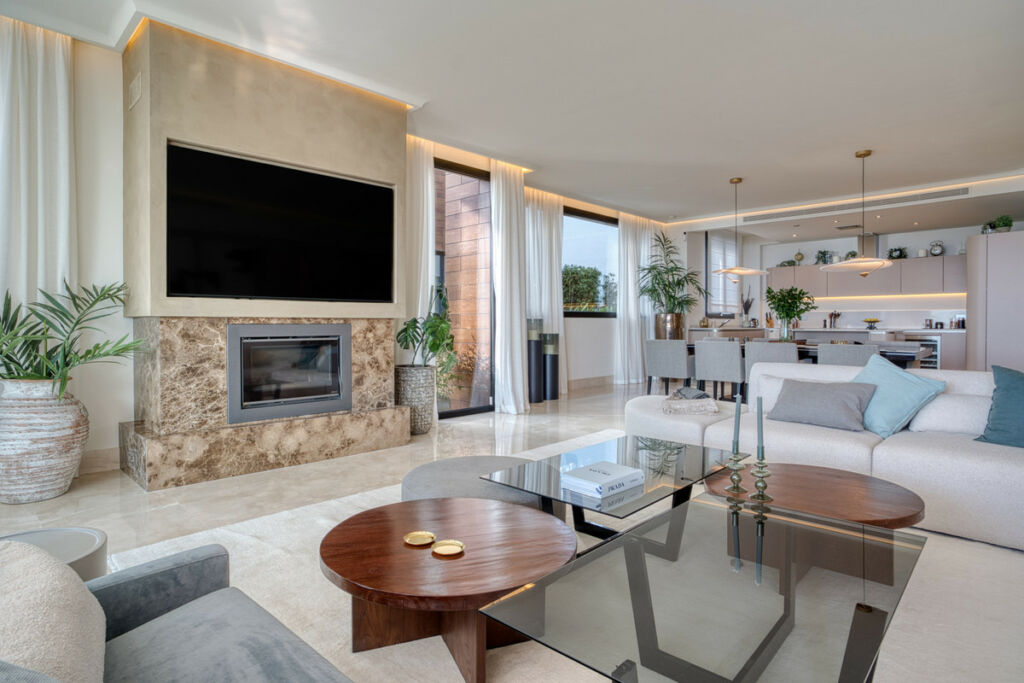 Ground Floor Apartment The Golden Mile Málaga - image 16