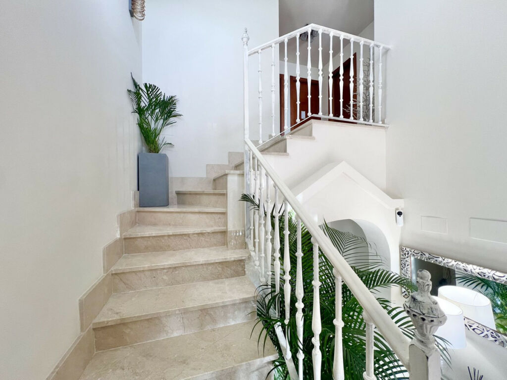 Townhouse Estepona Málaga - image 17