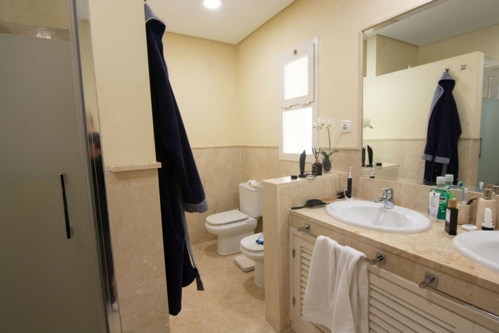 Middle Floor Apartment La Mairena Málaga - image 16