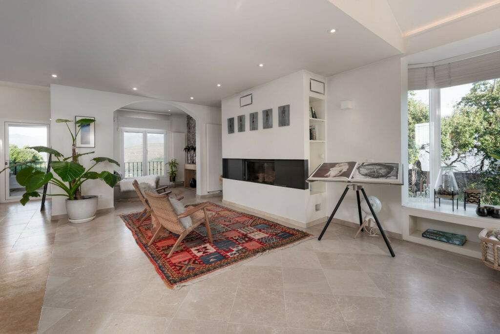 Detached Villa La Mairena Málaga - image 22