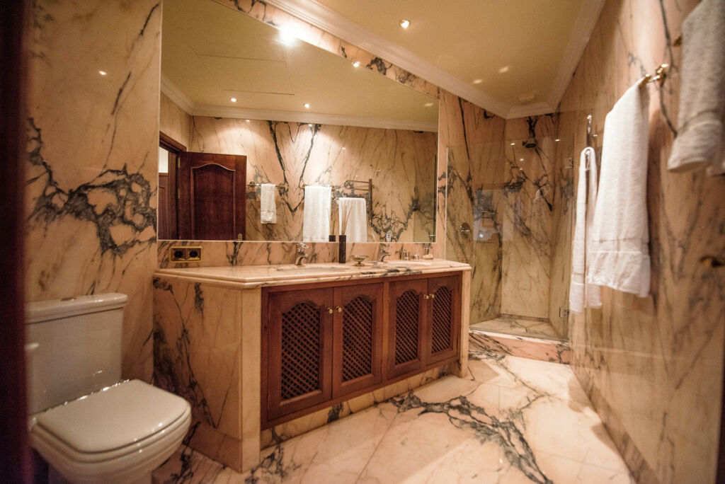 Detached Villa La Zagaleta Málaga - image 17