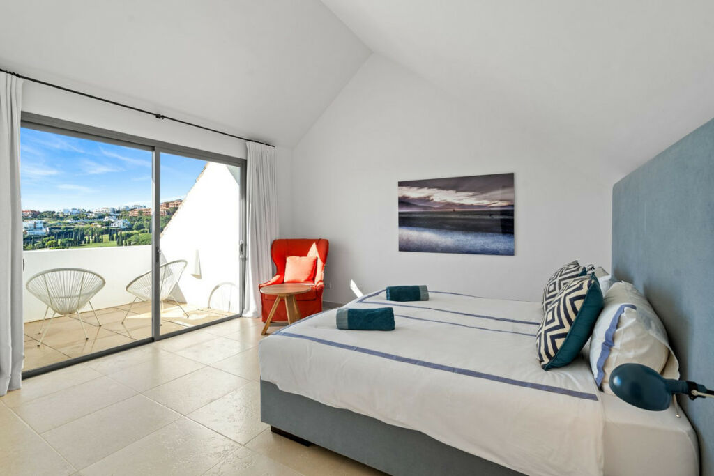 Penthouse Duplex Los Flamingos Málaga - image 18