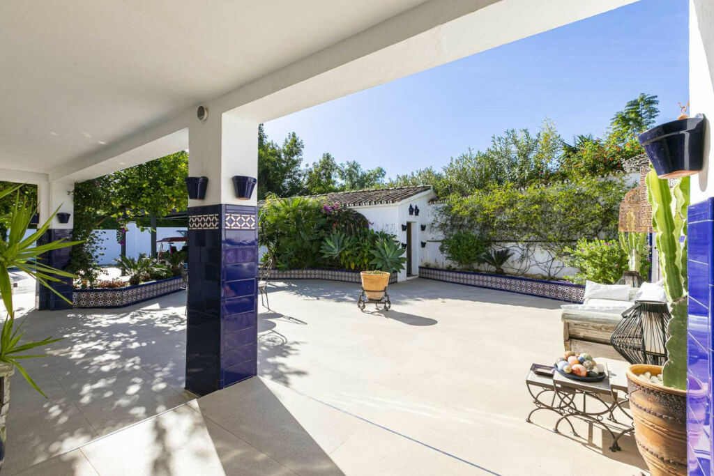 Detached Villa San Pedro de Alcántara Málaga - image 18