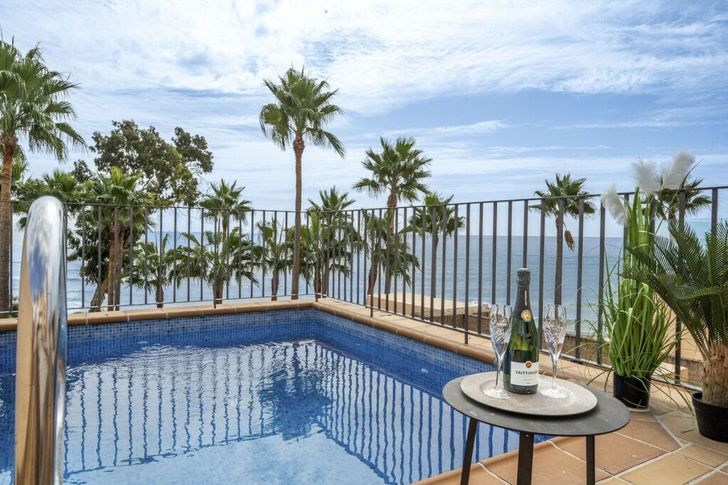 Top Floor Apartment Estepona Málaga - image 18