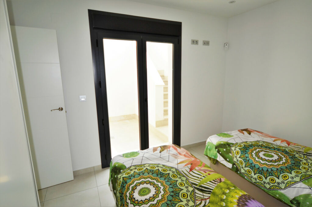 Detached Villa Daya Nueva Alicante - image 19