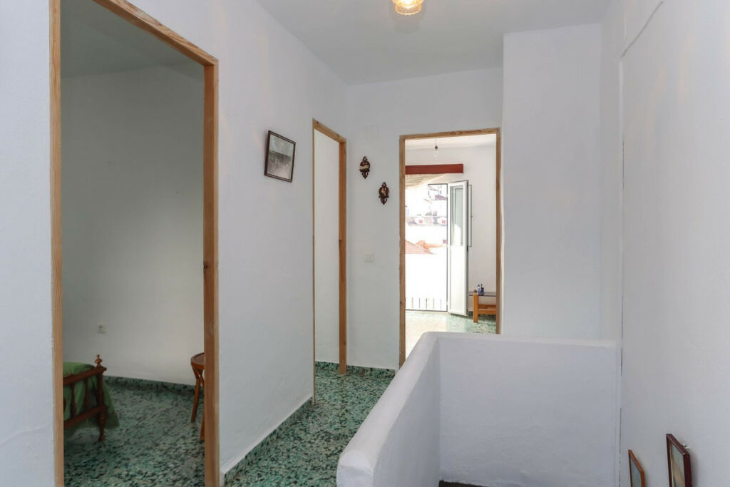 Townhouse Yunquera Málaga - image 19
