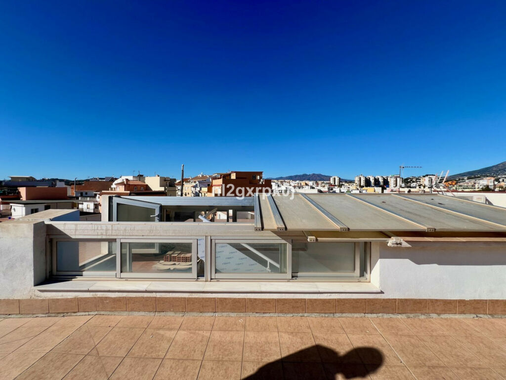 Apartment Complex Las Lagunas Málaga - image 2