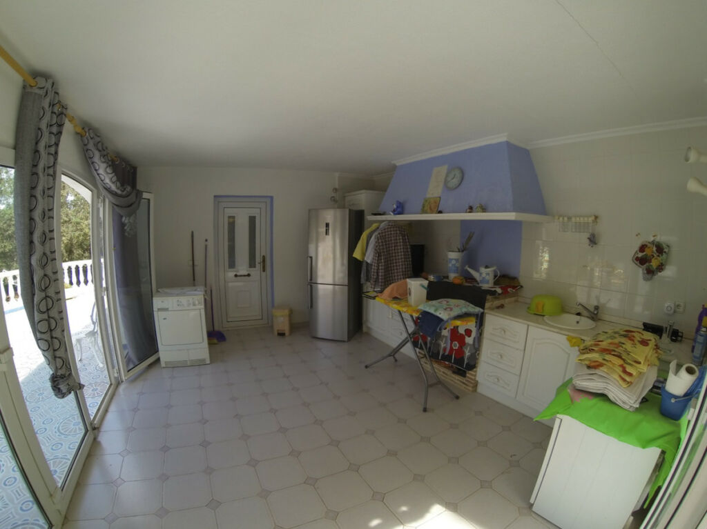 Detached Villa Denia Alicante - image 2