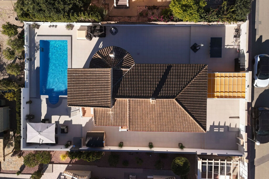 Detached Villa Benijofar Alicante - image 2