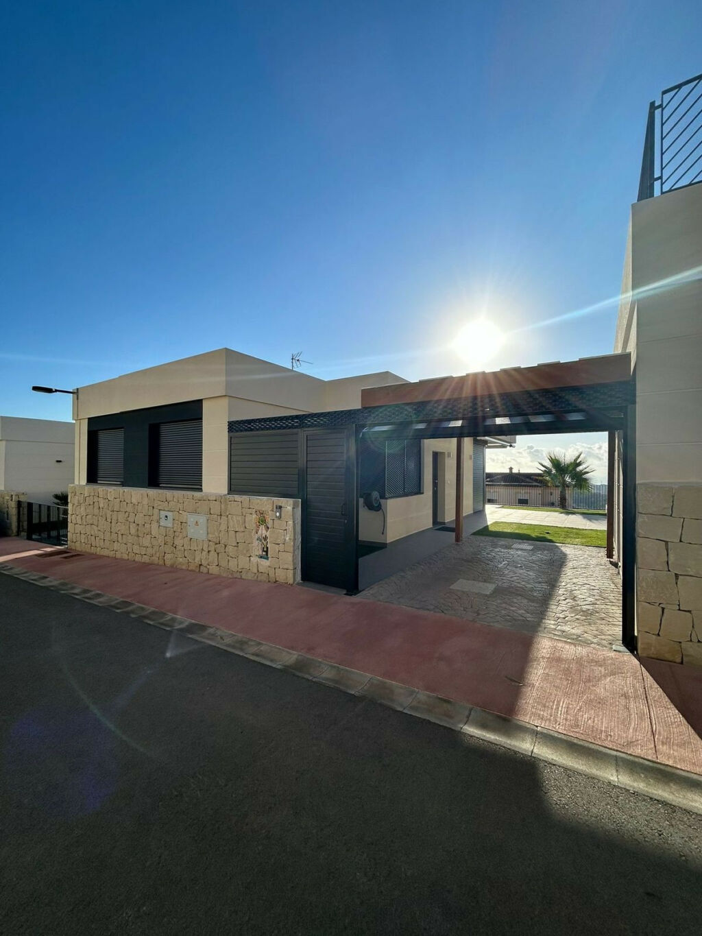 Detached Villa Polop Alicante - image 2