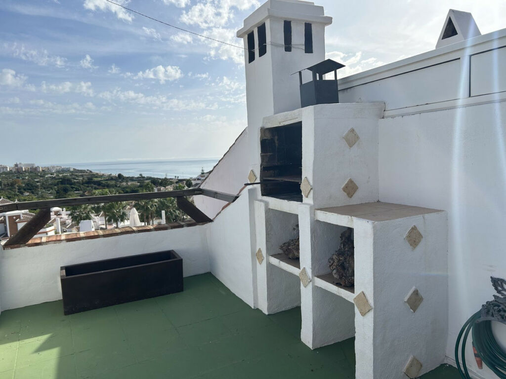 Townhouse Nerja Málaga - image 2