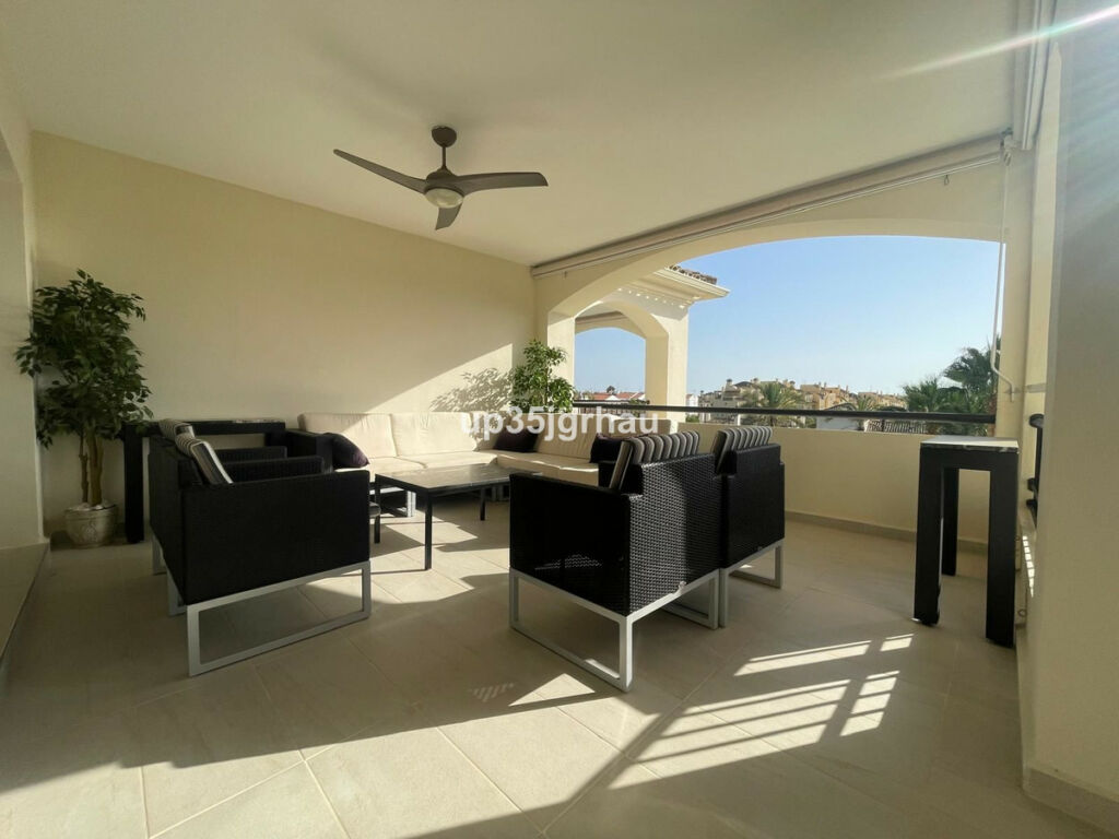 Penthouse Selwo Málaga - image 2