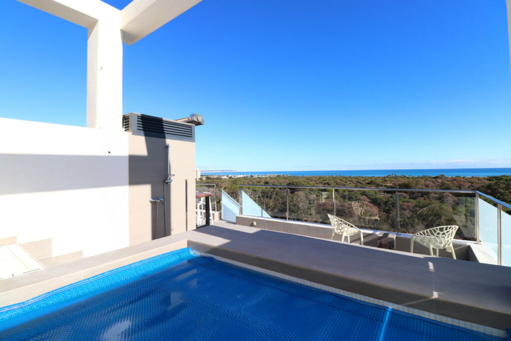 Middle Floor Apartment Guardamar del Segura Alicante - image 2