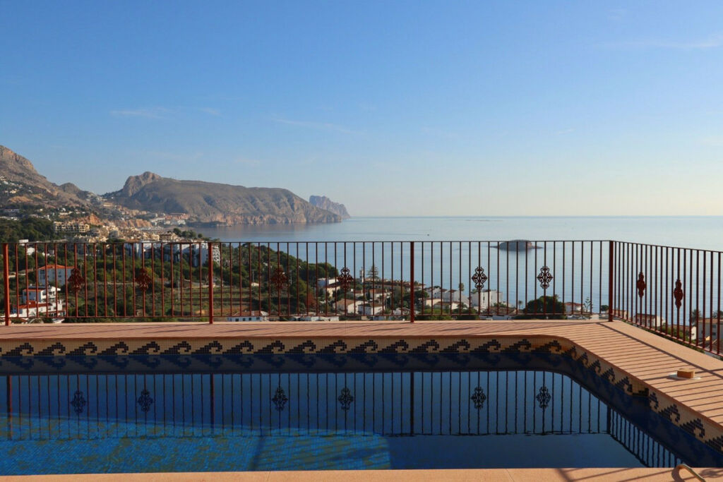 Detached Villa Altea Alicante - image 2