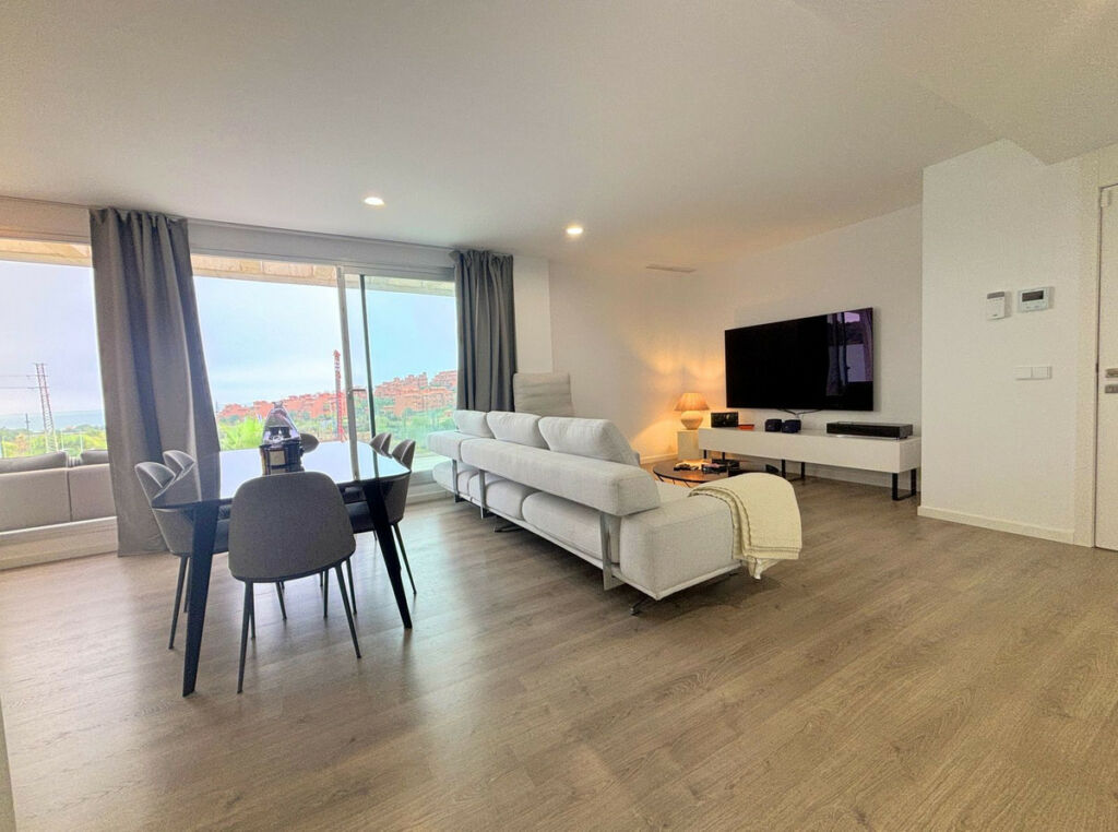 Penthouse Estepona Málaga - image 4