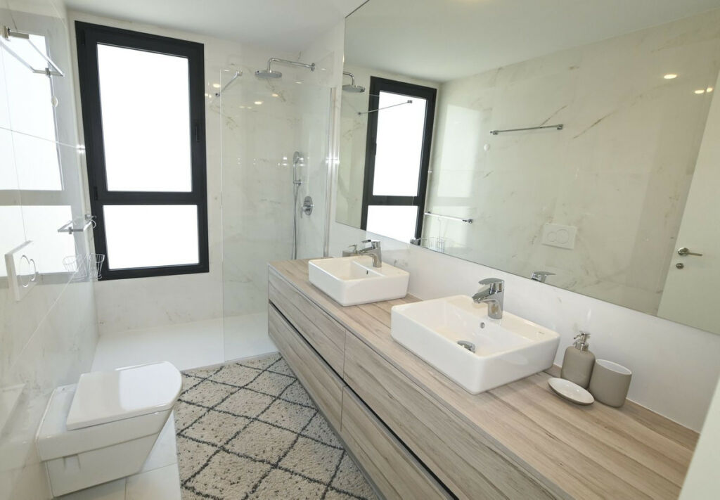 Middle Floor Apartment Benidorm Alicante - image 20