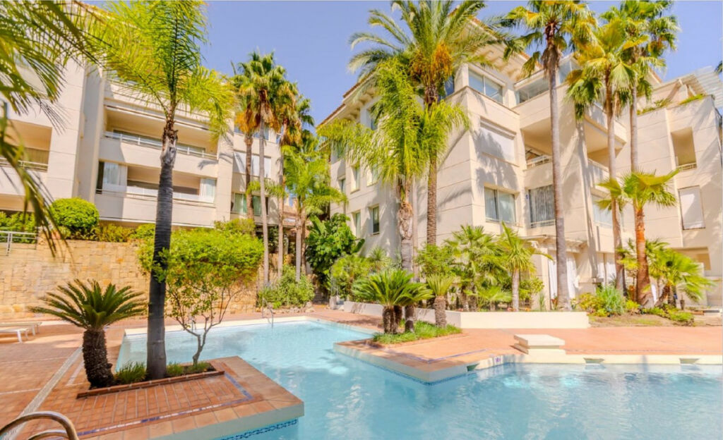 Penthouse The Golden Mile Málaga - image 21