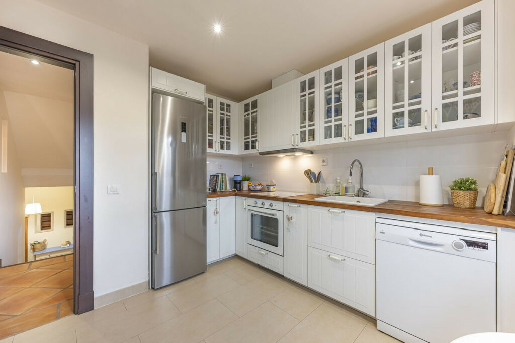 Semi-Detached House Benahavís Málaga - image 16