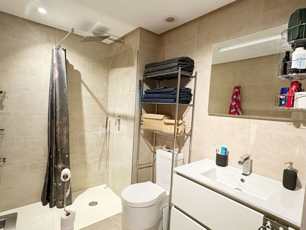 Middle Floor Apartment Los Arqueros Málaga - image 17