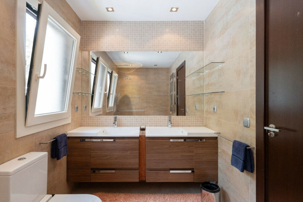 Detached Villa Marbella Málaga - image 22