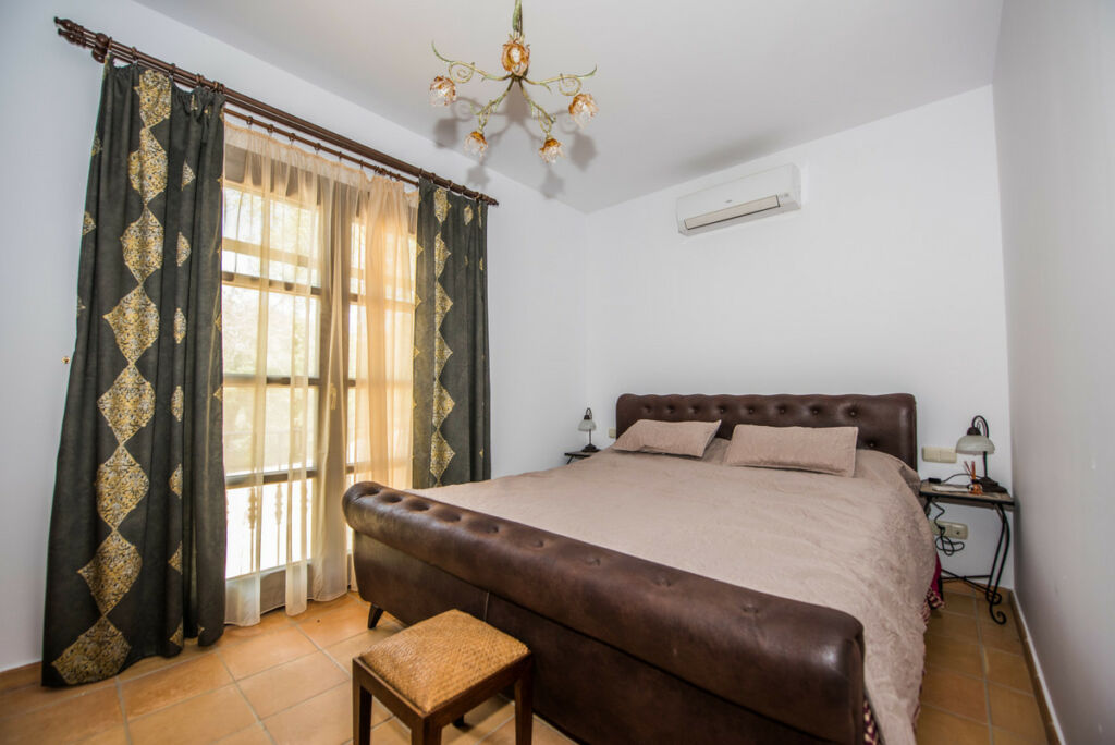 Detached Villa La Zagaleta Málaga - image 23