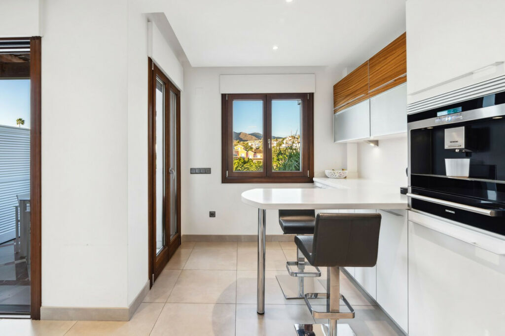 Penthouse Estepona Málaga - image 23