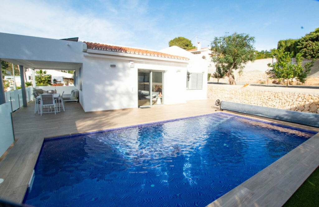 Detached Villa La Fustera Alicante - image 23