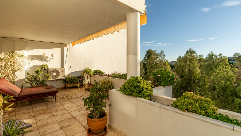 Ground Floor Apartment Guadalmina Alta Málaga - image 5