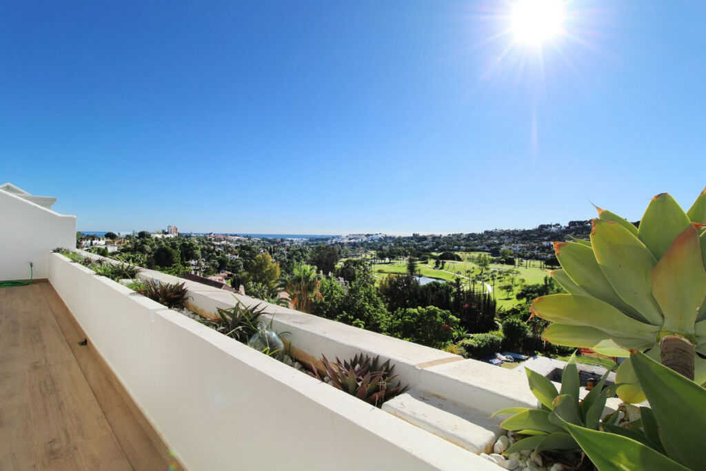 Penthouse Las Brisas Málaga - image 24