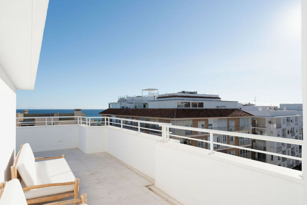 Penthouse Estepona Málaga - image 25