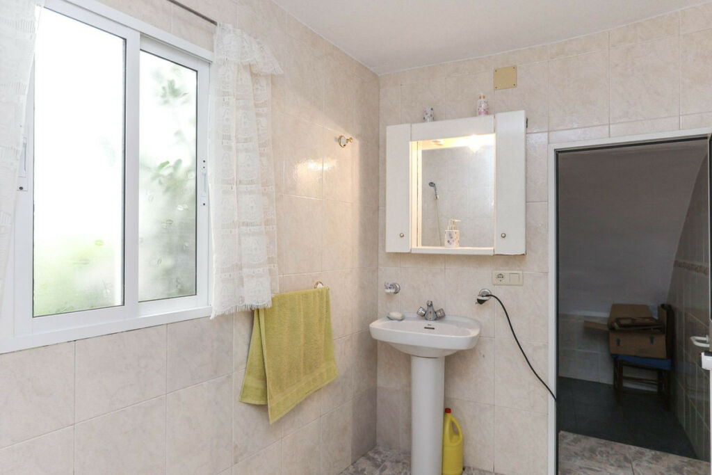 Townhouse Yunquera Málaga - image 26