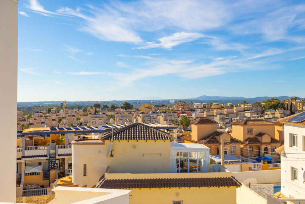 Top Floor Apartment Villamartin Alicante - image 27