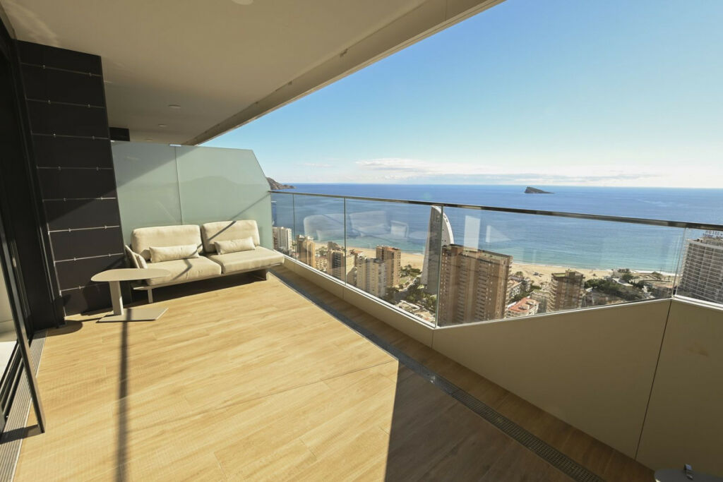 Middle Floor Apartment Benidorm Alicante - image 27
